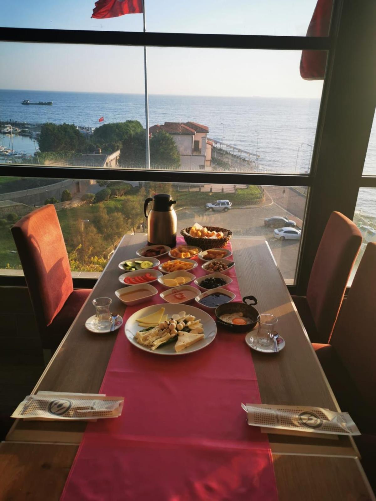 Hotel Asim Ve Nurhan Kocabiyik Oegretmenevi *